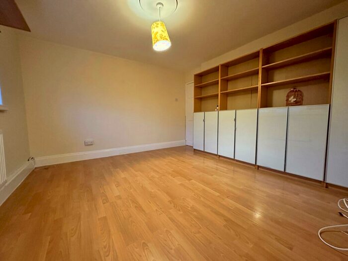 2 Bedroom Apartment To Rent In Mountain Wood, Bathford, Bath, BA1