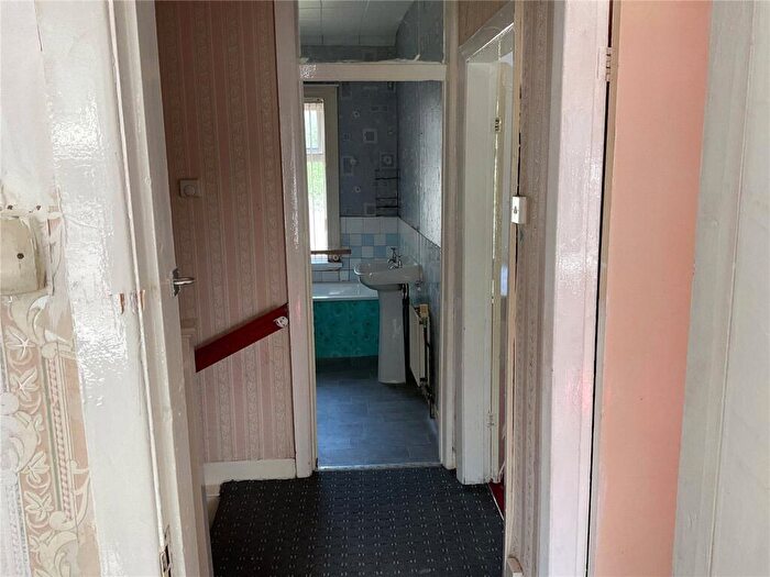 3 Bedroom End Of Terrace House For Sale In Alum Rock Road, Birmingham, West Midlands, B8