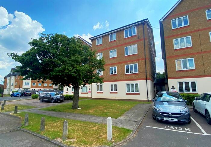 2 Bedroom Flat To Rent In Longfield Drive, Mitcham, CR4