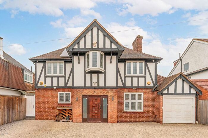5 Bedroom Detached House For Sale In Fullbrooks Avenue, New Malden, Worcester Park, KT4