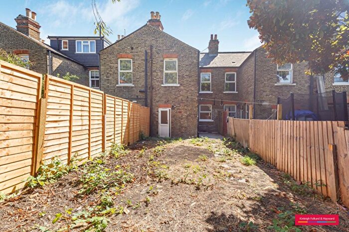 3 Bedroom Detached House To Rent In Framfield Road, Hanwell, London, W7
