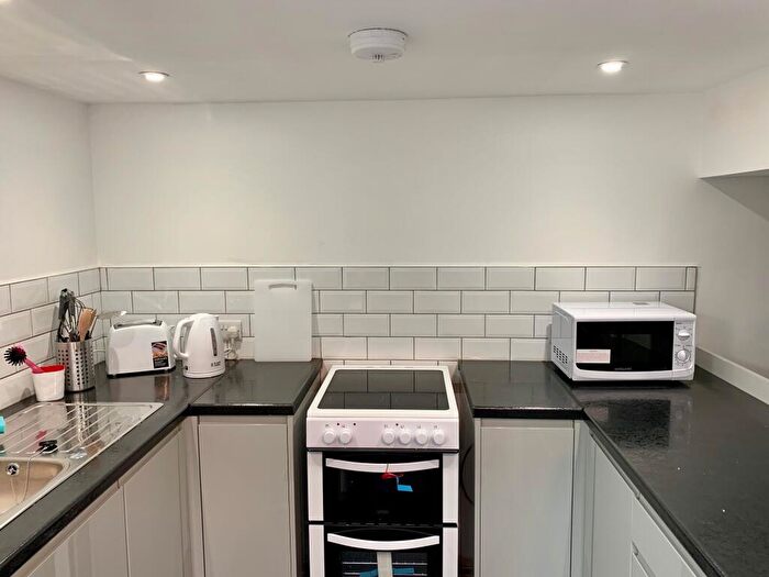 3 Bedroom House To Rent In Caellepa, Bangor, Gwynedd, LL57