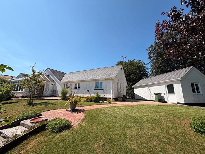 4 Bedroom Detached Bungalow For Sale In Cribyn, Lampeter, SA48
