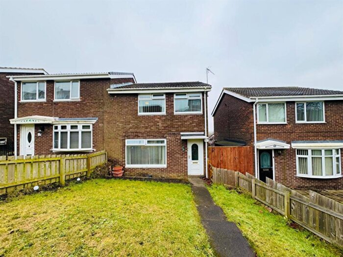 3 Bedroom Semi Detached House For Sale In Redlands, Penshaw, Houghton Le Spring, DH4