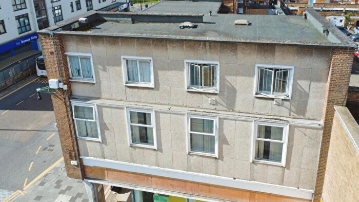 1 Bedroom Apartment For Sale In Bridge Street, Hemel Hempstead, Hertfordshire, HP1