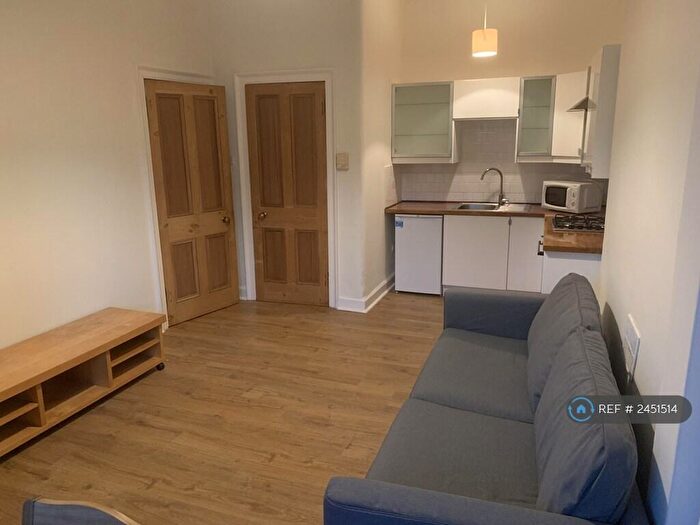 1 Bedroom Flat To Rent In Watson Crescent, Edinburgh, EH11