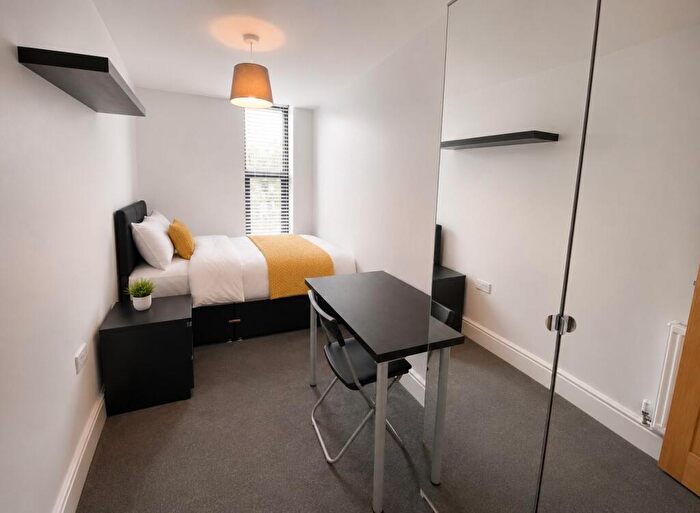 2 Bedroom Apartment To Rent In Flat, Millicent Road, West Bridgford, Nottingham, NG2