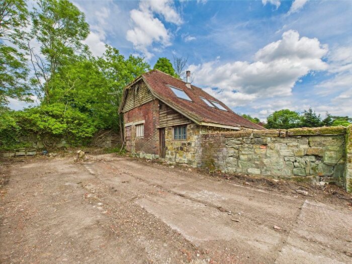 1 Bedroom Detached House For Sale In Cade Street, Heathfield, TN21