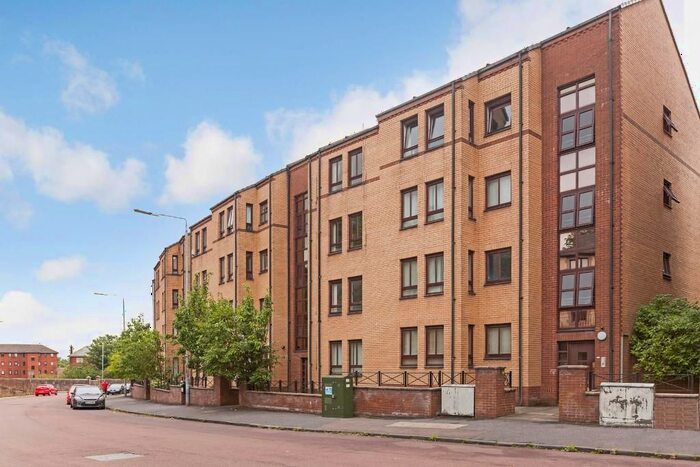 2 Bedroom Flat To Rent In Springburn Road, Springburn, Glasgow, G21