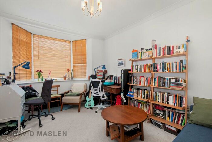 1 Bedroom Flat For Sale In Upper Lewes Road, Brighton, BN2