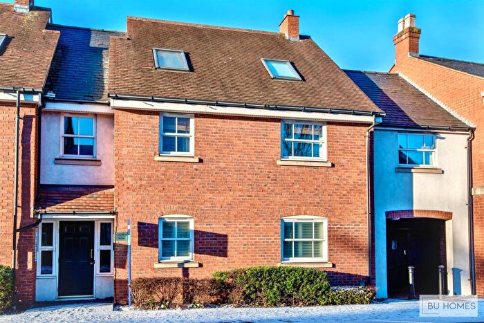 2 Bedroom Apartment For Sale In New Road, Solihull, B91