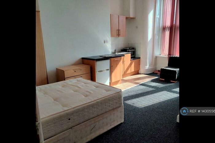 1 Bedroom Flat To Rent In Manningham Lane, Bradford, BD8
