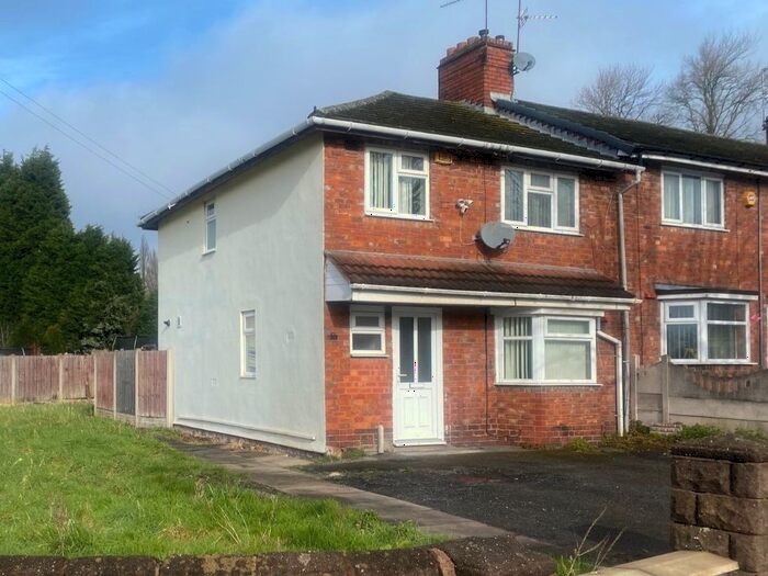 3 Bedroom Semi-Detached House To Rent In Pinson Road, Willenhall, WV13