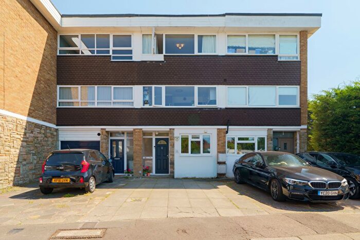 3 Bedroom Terraced House For Sale In Stanhope Gardens, Mill Hill, London, NW7