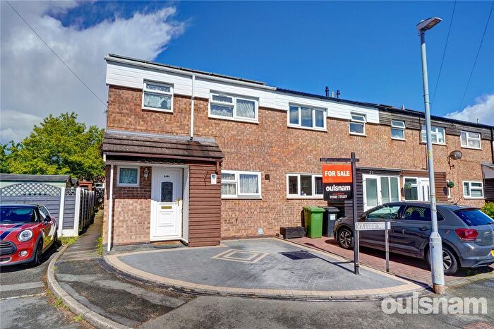 3 Bedroom End Of Terrace House For Sale In Valley Way, Droitwich, Worcestershire, WR9