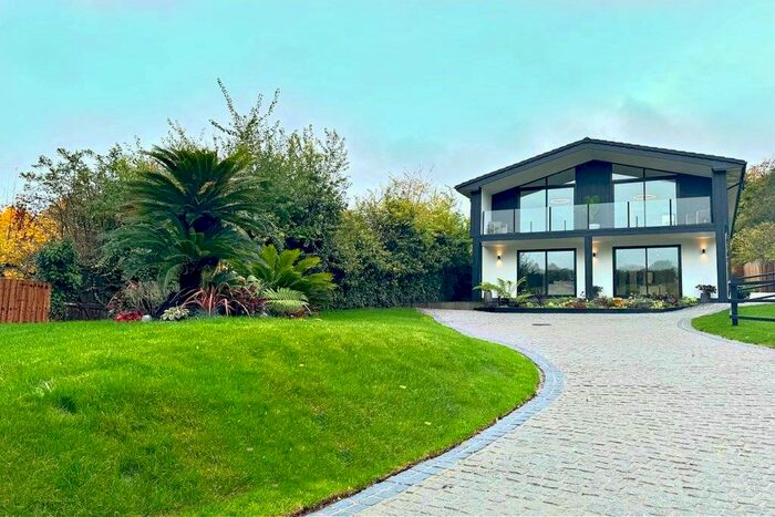 4 Bedroom Detached House To Rent In Nags Head Lane, Great Missenden, HP16