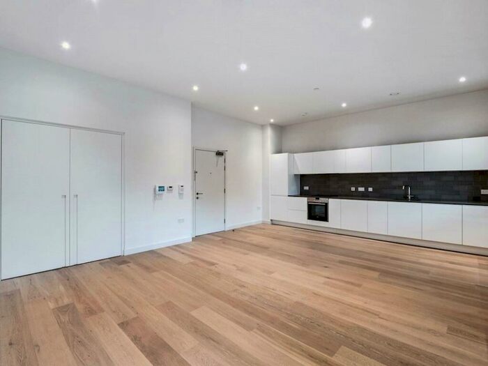 1 Bedroom Apartment To Rent In Clipper Street, London, E16