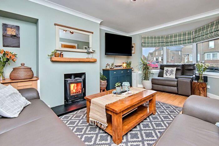 2 Bedroom Semi-Detached House For Sale In Braehead Road, Pittenweem, KY10