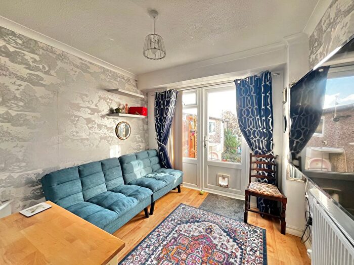 2 Bedroom Bungalow For Sale In Kingfisher Gardens, Hythe, CT21