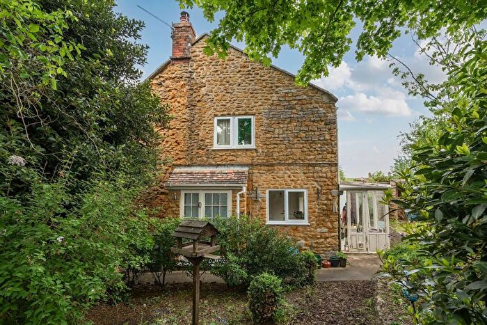 2 Bedroom End Of Terrace House For Sale In Station Road, Castle Cary, BA7