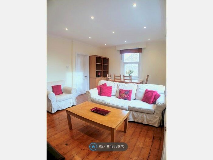 2 Bedroom Flat To Rent In Ealing, London, W13