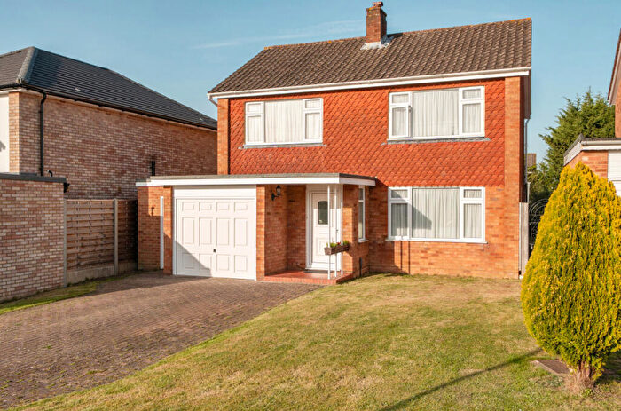 3 Bedroom Detached House For Sale In Fairbank Avenue, Crofton Heath, Orpington, Kent, BR6