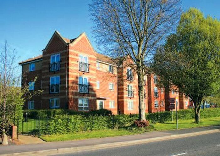 2 Bedroom Flat To Rent In Regent Street, Smethwick, B66
