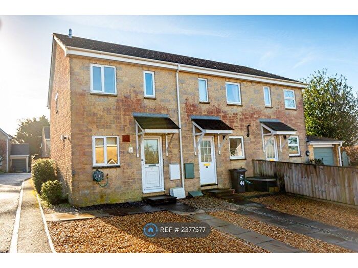 2 Bedroom Terraced House To Rent In Hazelwood Road, Callington, PL17