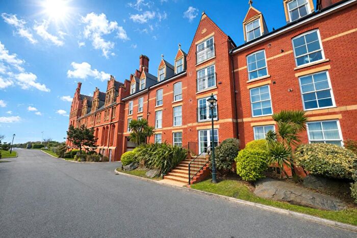 2 Bedroom Apartment For Sale In The Apartments, Marine Gate, Promenade, Southport, Merseyside, PR9