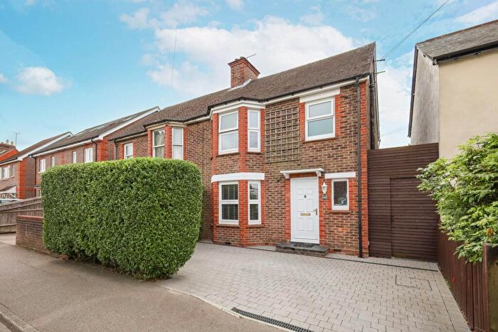 3 Bedroom Semi-Detached House For Sale In Crawley Road, Horsham, RH12