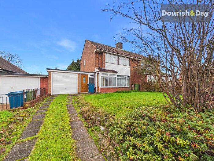 3 Bedroom Semi-Detached House For Sale In Baswich Crest, Stafford, ST17