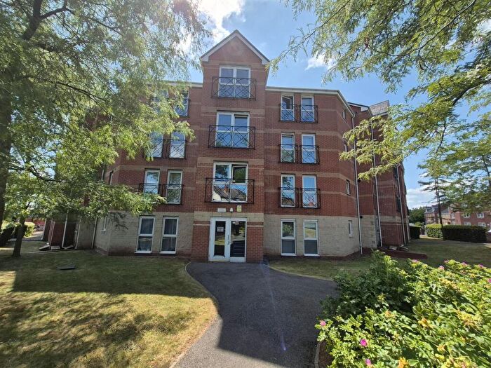 1 Bedroom Flat To Rent In Thackhall Street, Stoke, Coventry, CV2
