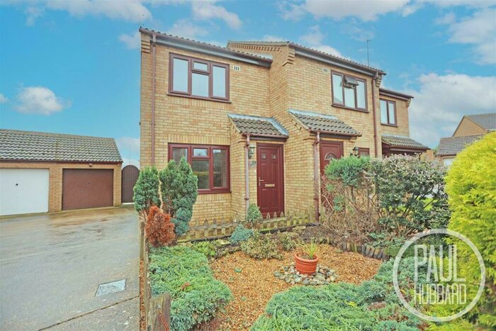 2 Bedroom End Of Terrace House To Rent In Mayfield Road, Carlton Colville, NR33