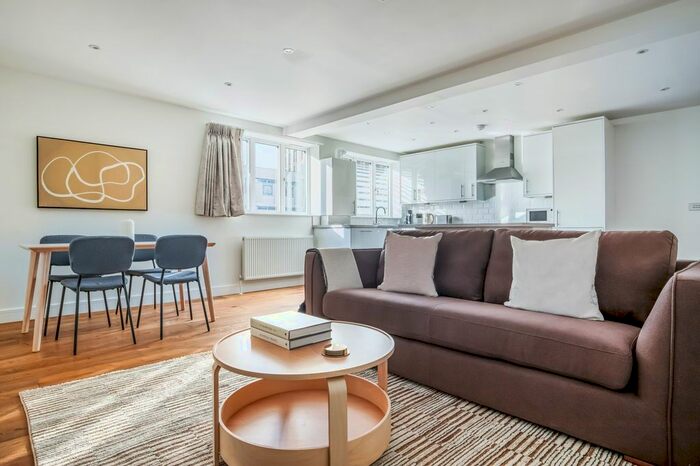 2 Bedroom Flat To Rent In Marylebone, London, W2