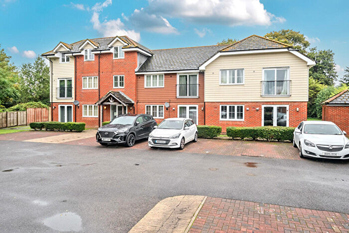 1 Bedroom Apartment For Sale In Hambledon Road, Waterlooville, PO7