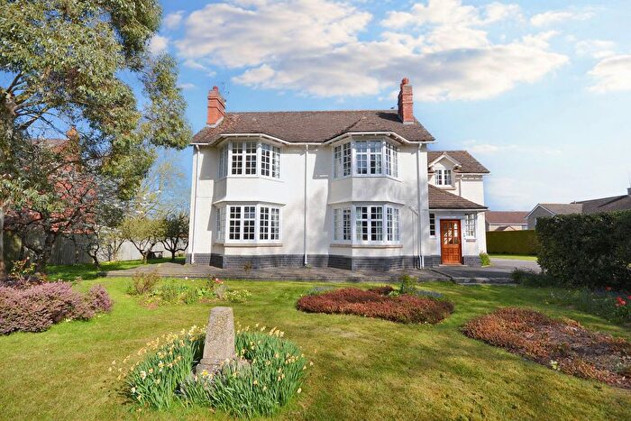5 Bedroom Detached House For Sale In Main Road, Bredon, Tewkesbury, Gloucestershire, GL20