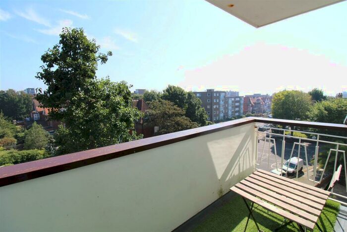 1 Bedroom Flat To Rent In New Church Road, Hove, BN3