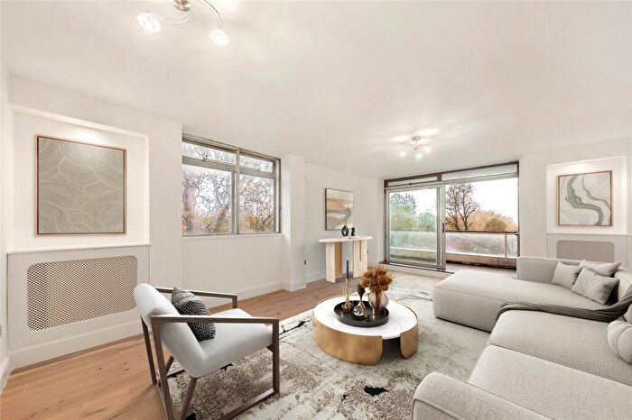 2 Bedroom Apartment To Rent In Grove End Road, London, NW8