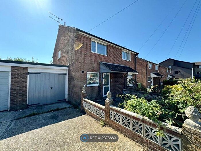 2 Bedroom Semi-Detached House To Rent In Stevens Close, Bexhill-On-Sea, TN39