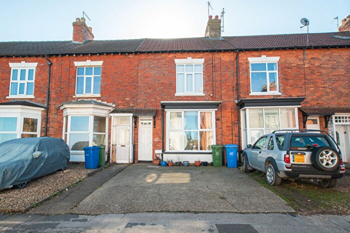 2 Bedroom Flat To Rent In Headland View, Hornsea, HU18