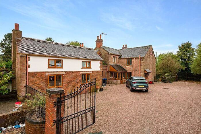 Farm House For Sale In Salthouse Farm, Salters Lane, Werrington, Stoke-on-Trent, ST9