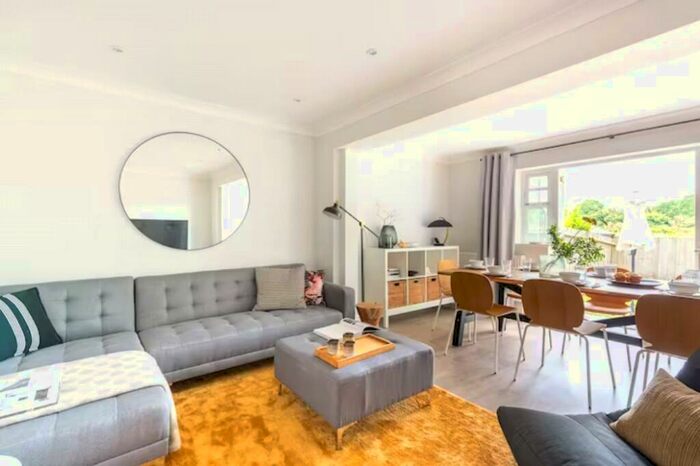 5 Bedroom End Of Terrace House To Rent In Osier Crescent, Muswell Hill, London, N10