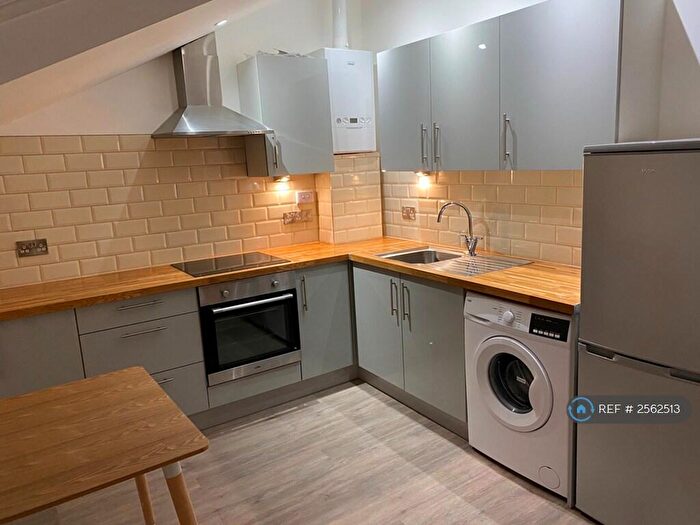 2 Bedroom Flat To Rent In Rufford Road, Liverpool, L6