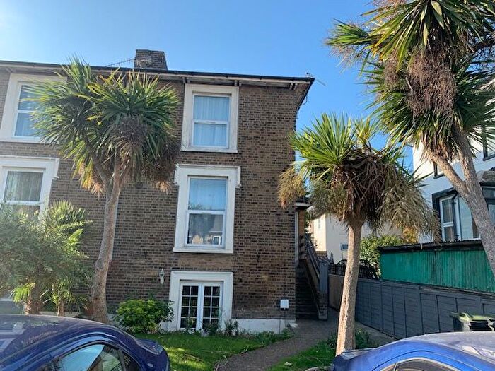 Studio To Rent In Albion Terrace, Gravesend, DA12