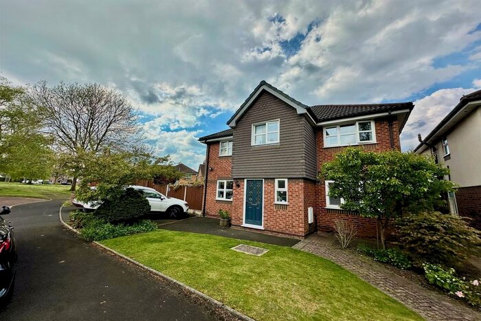 4 Bedroom Detached House To Rent In Burlescombe Close, Altrincham, WA14