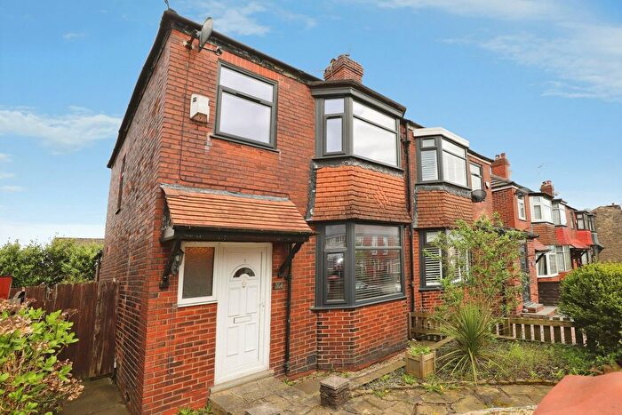 3 Bedroom Semi Detached House For Sale In Tottington Road, Bury, BL8
