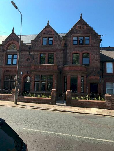 2 Bedroom Terraced House To Rent In Derby Lane, Liverpool- Beautiful Bedroom Converted House, L13