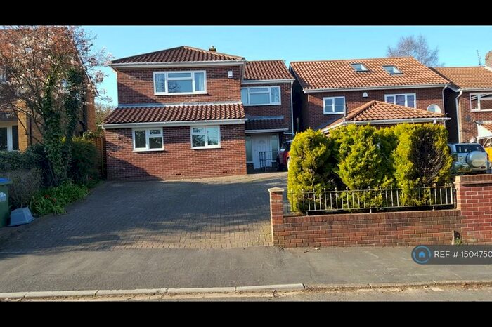 5 Bedroom Detached House To Rent In Bitterne Road East, Southampton, SO18
