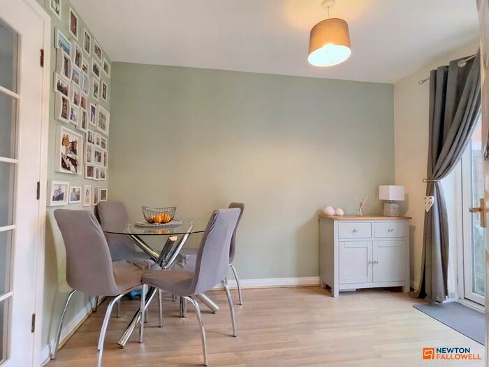 3 Bedroom Semi Detached House For Sale In Douglas Drive, Ibstock, LE67