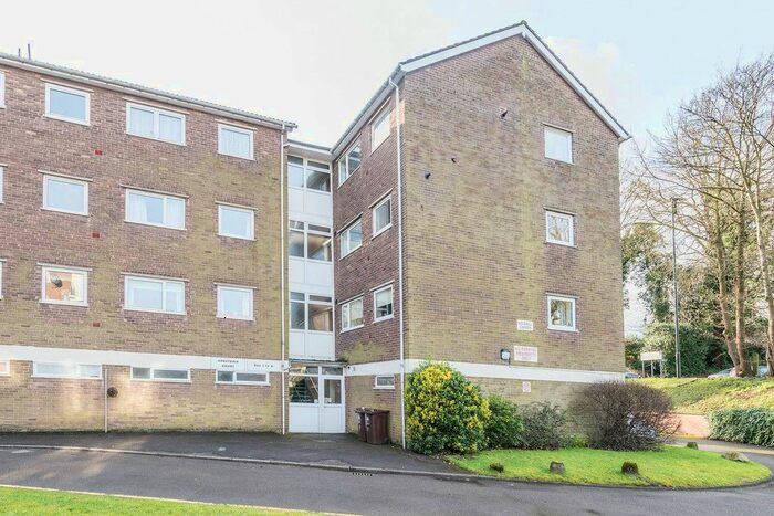 2 Bedroom Flat To Rent In Ladies Spring Drive, Sheffield, S17